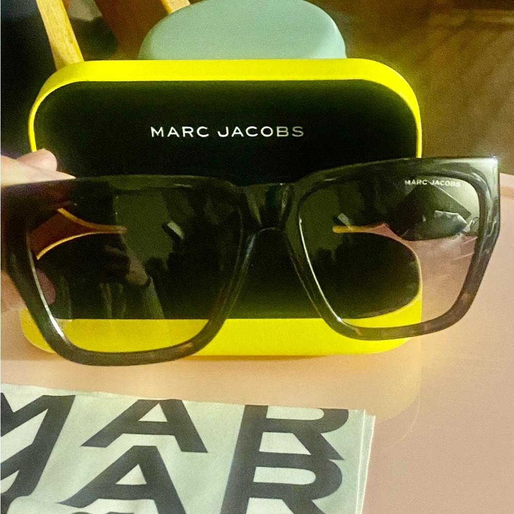Marc Jacobs Black Sunglasses